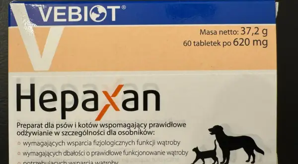 Opakowanie preparatu Hepaxan dla psów i kotów, wspierającego wątrobę. Zawiera 60 tabletek.